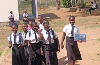 ﻿Students at Cambine High School (Cambine Mission Station)