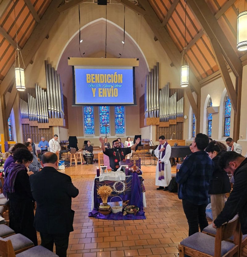 Spanish Course of Study Students attend chapel during Garrett Evangelical-Theological Seminary's Escuela Ministerio event in 2024. Photo courtesy of Garrett Evangelical-Theological Seminary
